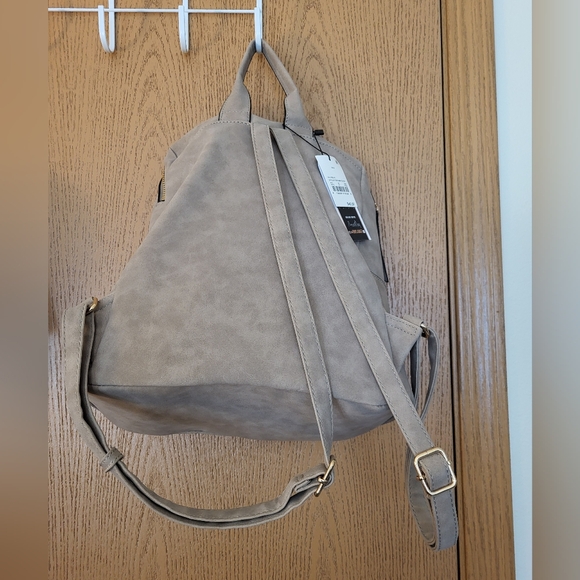 VR NYC Backpack Purse - Picture 5 of 5